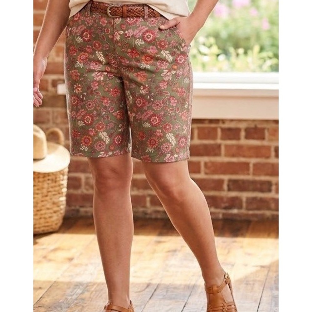 St Johns Bay Olive Green Pink Floral Bermuda Shorts Mid Rise Cotton Blend 16